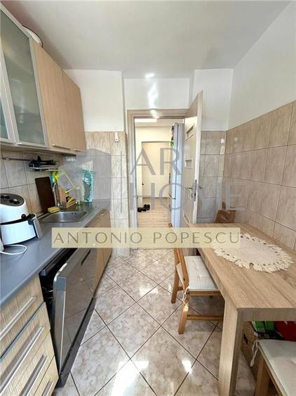 Apartament 3 camere, renovat, in Ploiesti, zona Republicii.