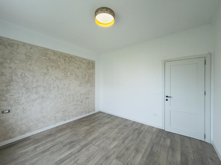 Apartament 3 camere, open space, etaj 1, zona Torontalului