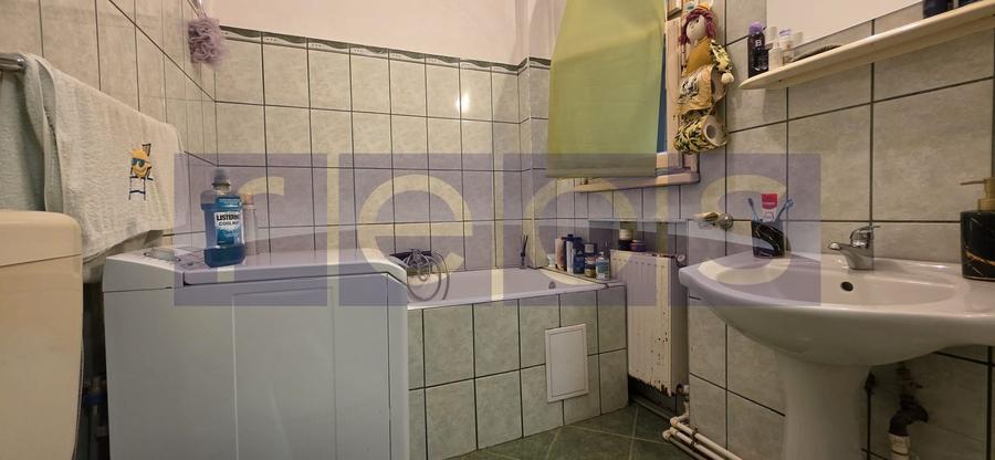 VANZARE 3 CAMERE SEMIDECOMANDAT UNIVERSITATE KM 0 - 20