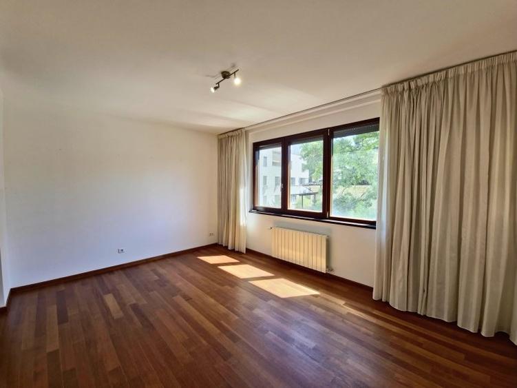 Apartament 5 camere Aviatorilor