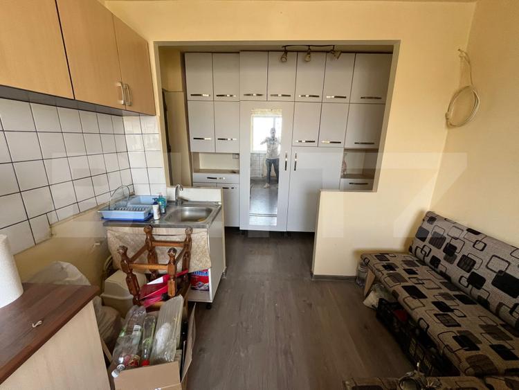 Apartament de vanzare, cu 2 camere, 54 mp, zona Micro 11