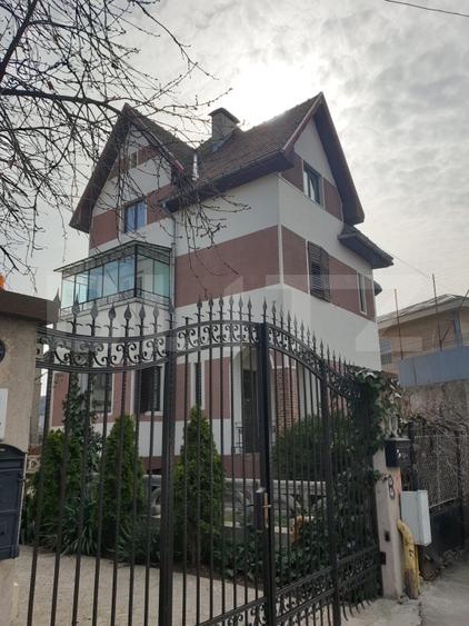 Casa individuala, 310,58 mp, zona Centru
