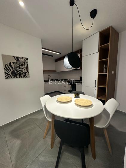 Amazing huge 3-room apartment in the University Square area