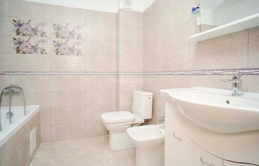 3 camere D- complex Cristal - etaj 3- 100 mp-  Pacurari -Rediu-168000 euro - 3