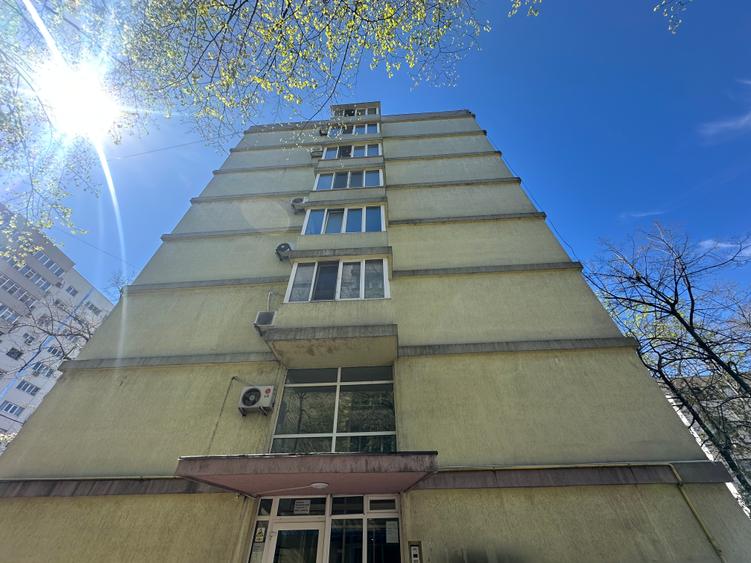 Apartament de 3 camere-Arcul de Triumf/3-Room Apartment near Arcul de Triumf
