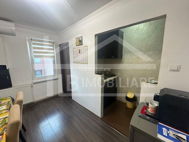 Apartament cu 3 camere, 70 mp, decomandat, garaj, Zona Fortuna - 10