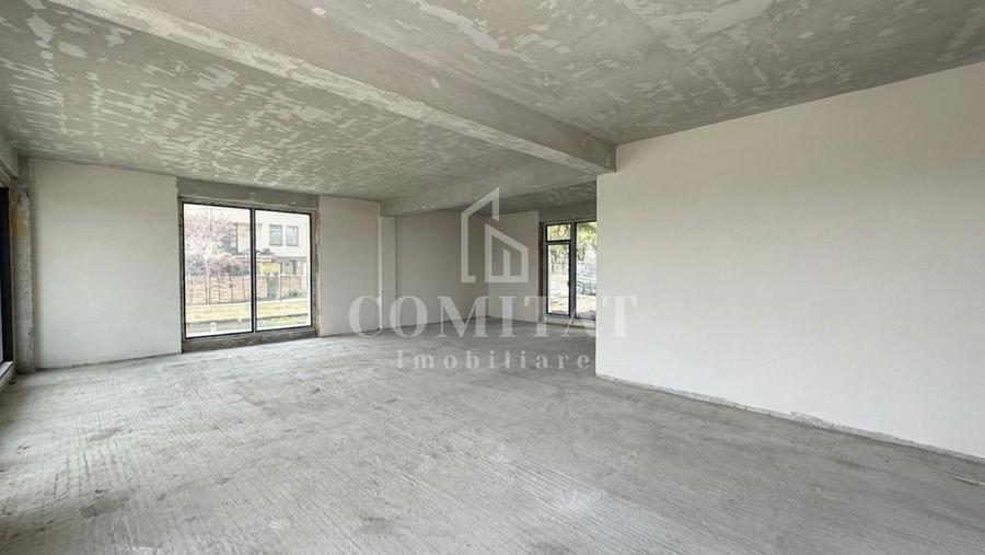 Casă generoasă cu panoramă și 256 mp terasă circulabilă