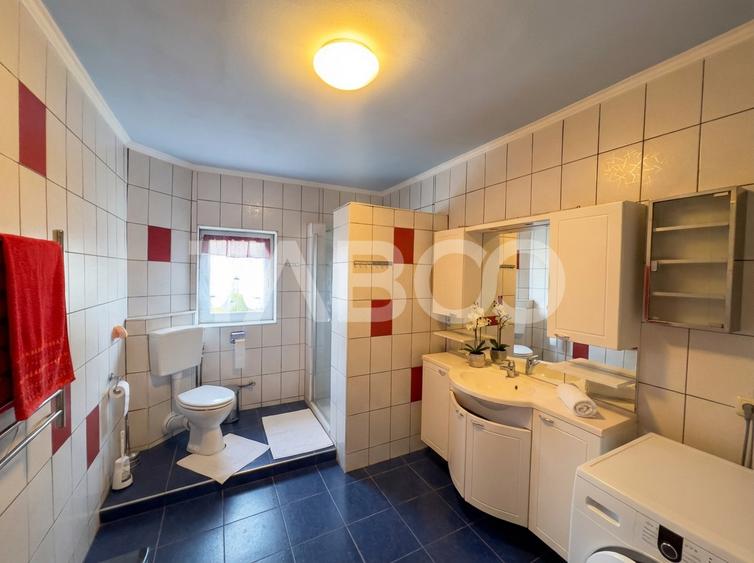 Casa de vanzare individuala cu 950mp teren Saliste zona deosebita