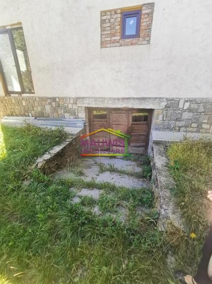 Casa P S cu teren ultracentral in Breaza - vis-a-vis de Liceul Militar