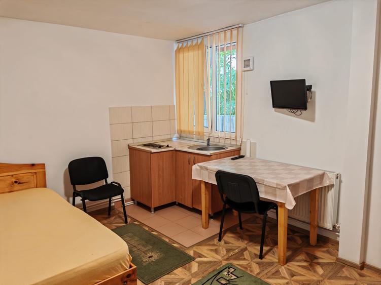 Garsoniera  zona Tatarasi