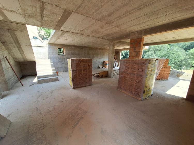 0% Comision Casa 5 camere Feleacu cu 900 mp teren si piscina