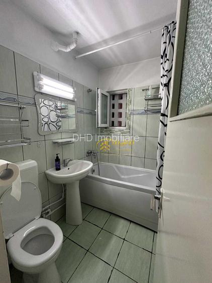 Apartament 3 camere, zona Podu Ros. - 8