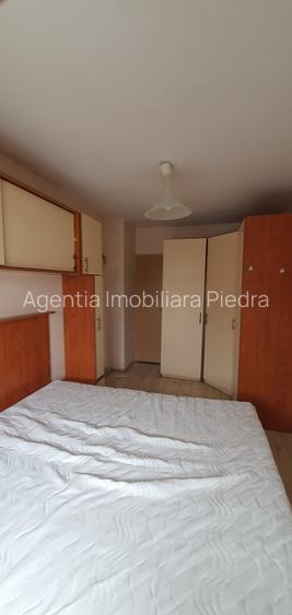 Vand apartament de 2 camere, semidecomandat , situat pe str.Ceferistilor,etaj 2 - 8