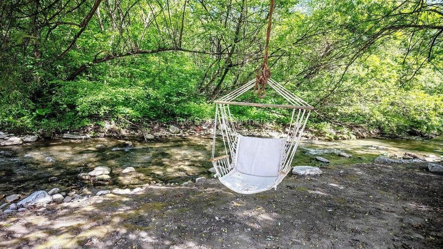 Suprafata generoasa teren - 28