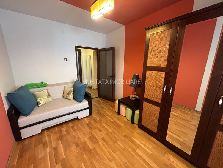 - Renovat recent! Apartament 3 camere Calarasi 4, et. intermediar. - 10