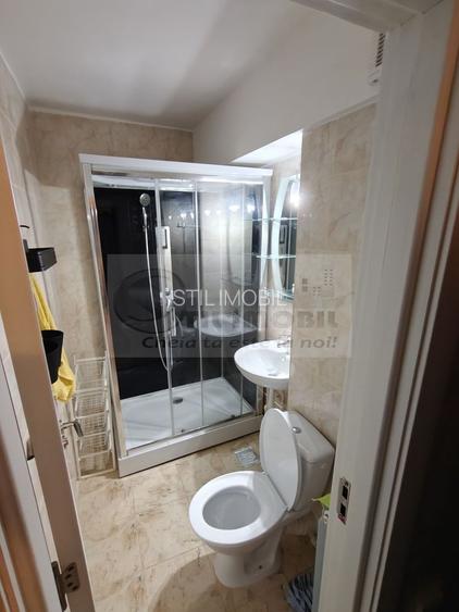 Apartament semidecomandat cu 3 camere si balcon - Podu Ros - 500€ - 7