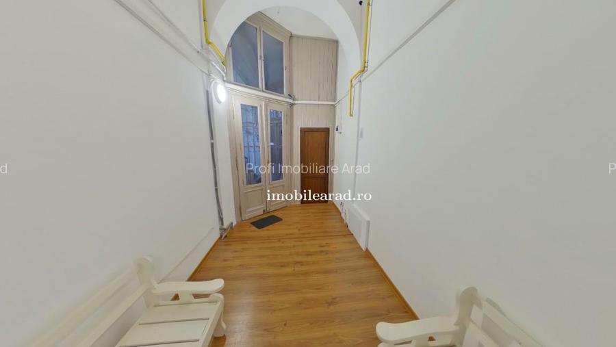 Apartament exclusivist la cheie, et.1, km 0 Arad, amenajat cu designer in stil u - 3