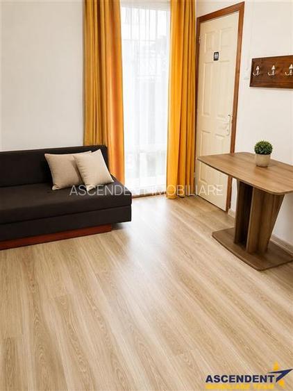 Garsoniera in vila, baie si bucatarie proprie, acces aproape independent, finisa - 14