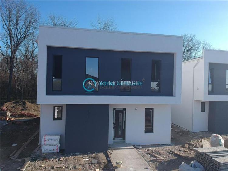 Royal Imobiliare - Vanzare Vila de lux zona Bucov - 9