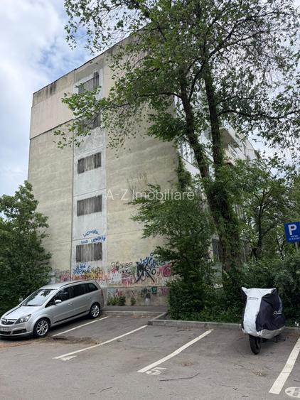 Vanzare apartament 4 camere - zona Gorjului  - 87 mp - 3
