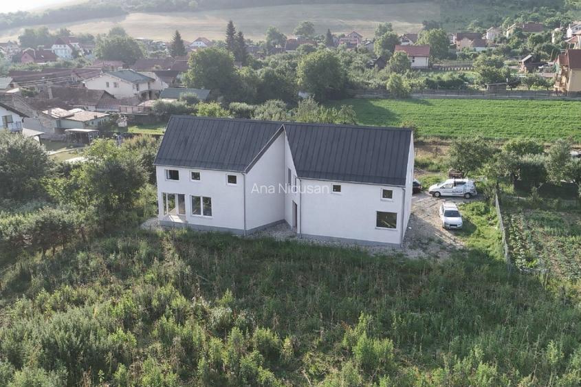 Doua unități tip Duplex cu 4 camere, 127mp utili si teren în Sângeorgiu de Mures - 13