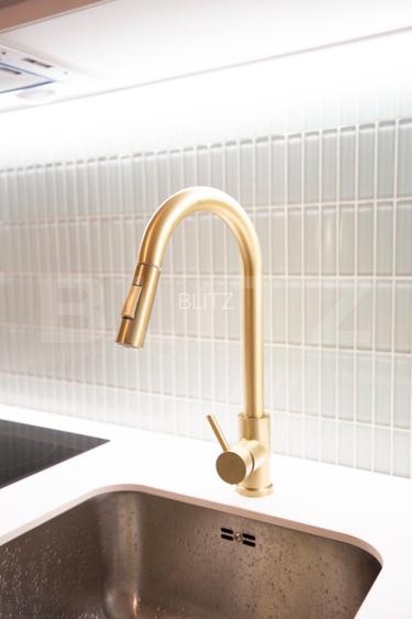 Apartament cu personalitate, tavan inalt si terasa – zona Scala Center - 16