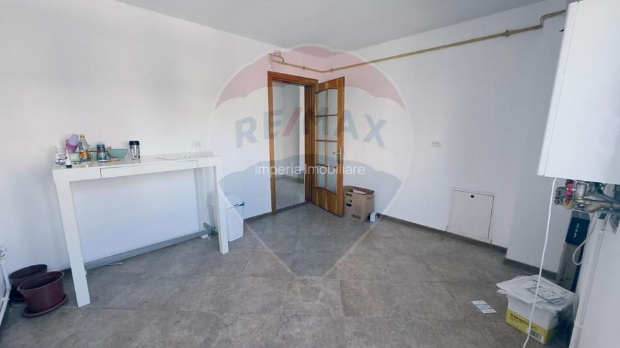 2 camere, central, A.I Cuza ideal pentru firmă, liber - 8