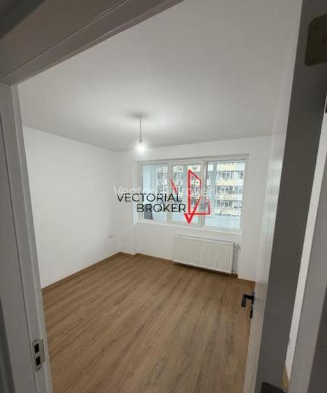 3 camere semidecomandat, renovat Vatra Luminoasa - 2