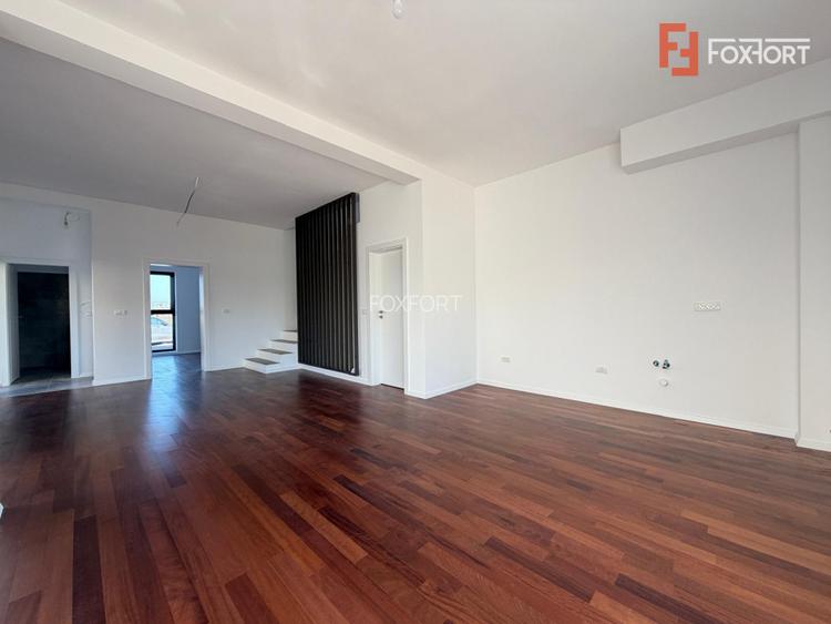 Duplex 5 camere despartit prin camera tehnica - la cheie, in Sacalaz - 3