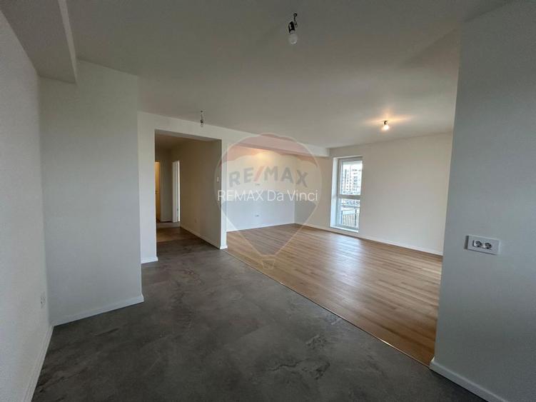 Apartament 3 camere de vânzare - 2