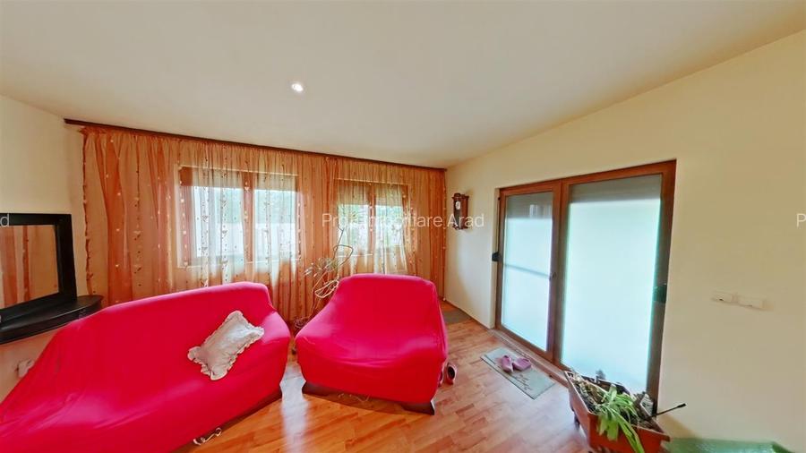 Casa mare si frumoasa cu 5 camere in Gradiste - 21