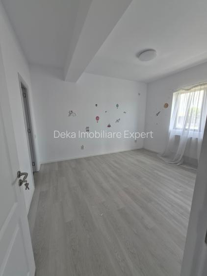 Vila P+1E+M, 6 camere, teren 300 mp! - 7