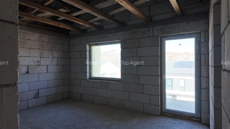 Casă individuală pe 1000 mp teren la preț de duplex:  Strada Iris, Chinteni - 16