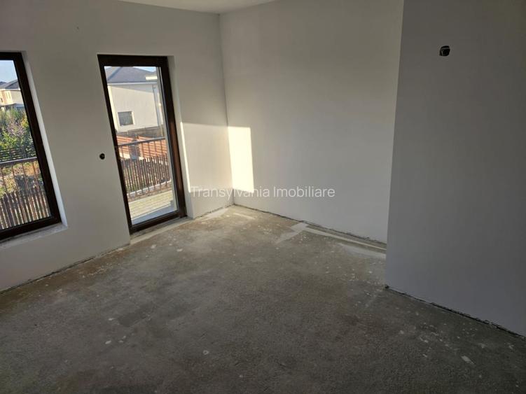 Casa de vanzare in Dezmir | 149 utili | 2 parcari - 14