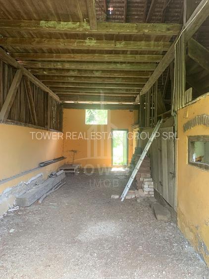 Casă în centrul Cisnădioarei cu 243mp de locuit și teren de 936mp - 11
