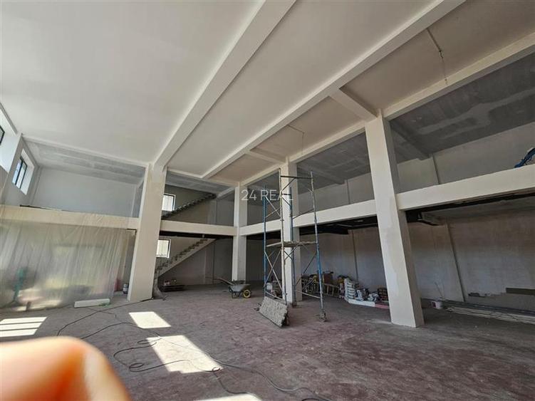 Spatiu birou  Otopeni - ideal Showroom + depozitare - 12