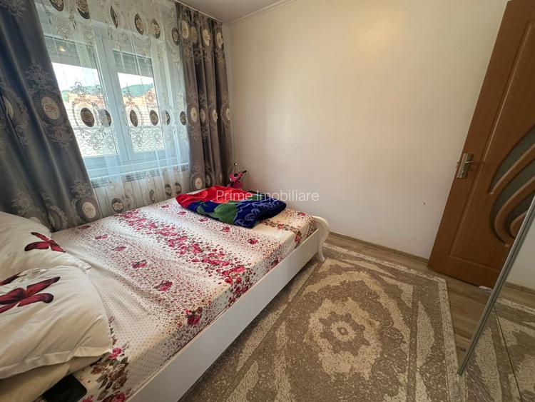 Apartament 3 camere| 73 mp| parter| zona Cugir - 2