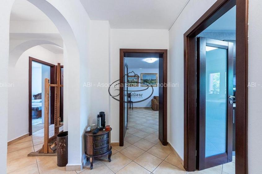 Aviatiei, apartament 4 camere, decomandat   loc ADP - 4