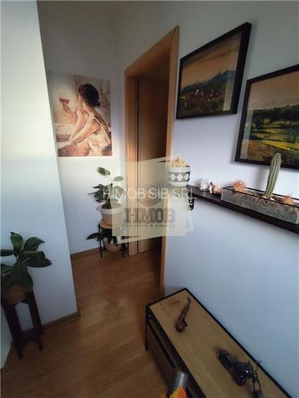 Apartament 52 mp pe 2 niveluri in  Vasile Aaron - 6