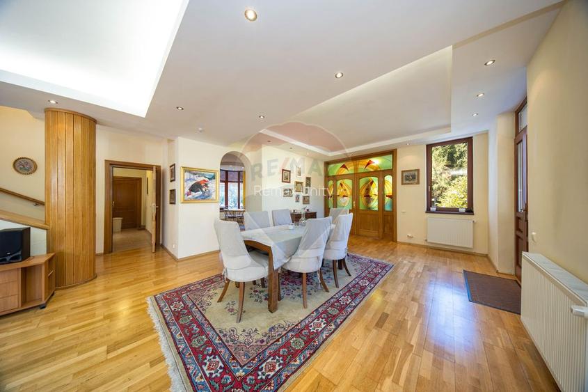 Vilă Moieciu, 375 mp util + teren 2.992 mp, View - Comision 0 - 54