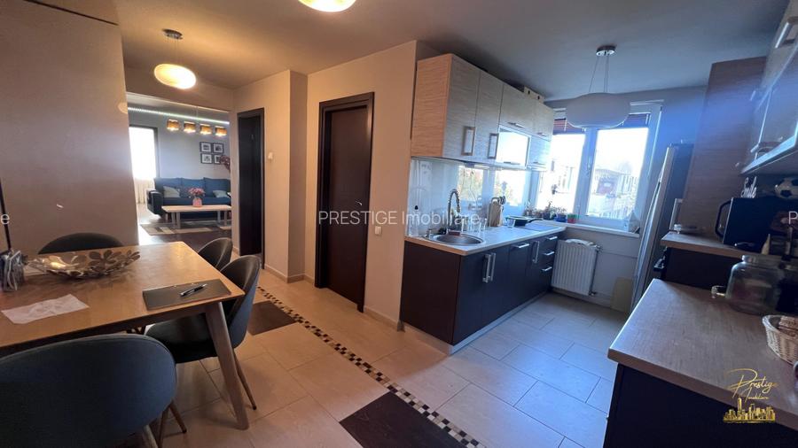 Apartament cu 4 camere de vanzare in zona Splaiul Crisanei - Oradea - 4