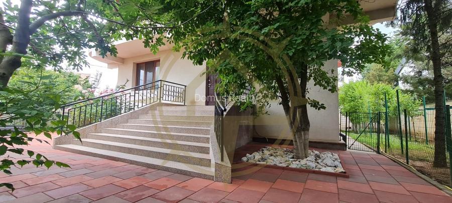 DOM00443 - Vila  la lac cu ponton si piscina Snagov - 4