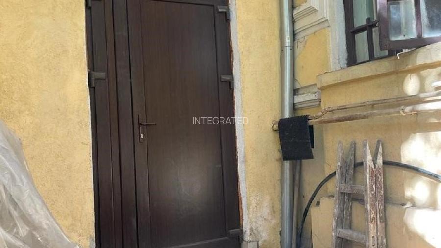 Strada Principatele Unite, Apartament cu 4 camere decomandat - 82 mp - subs - 5