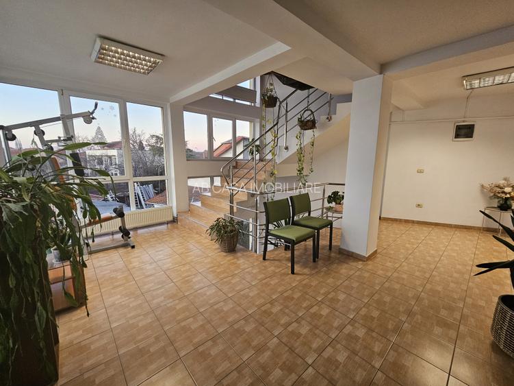 Imobil P+2E+M, cu spațiu comercial, zona Spitalul Județean, comision 0% - 6