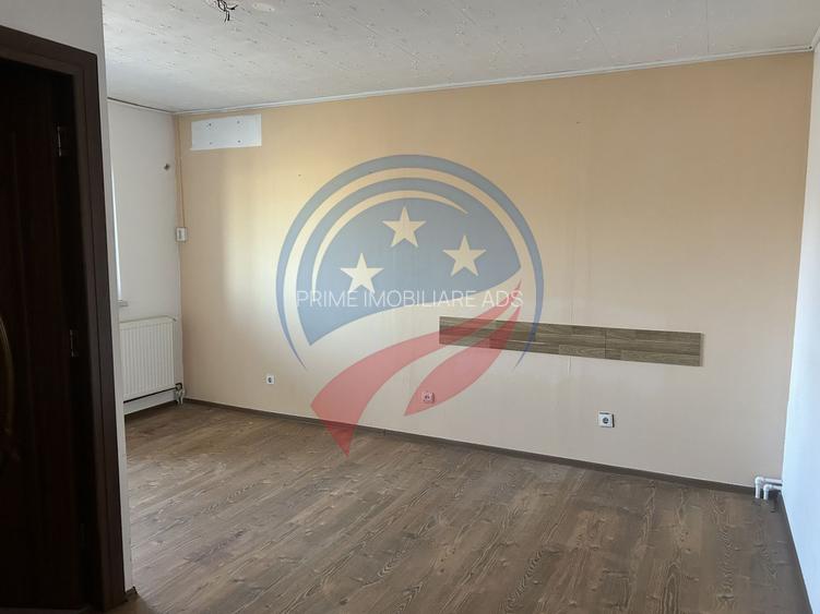 Vilă spațioasă D+P+E+M, 400 mp | Curte generoasă 400 mp | 3 intrări - 5