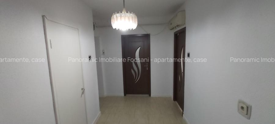 Apartament 3 camere de inchiriat, ultracentral Focsani - 27