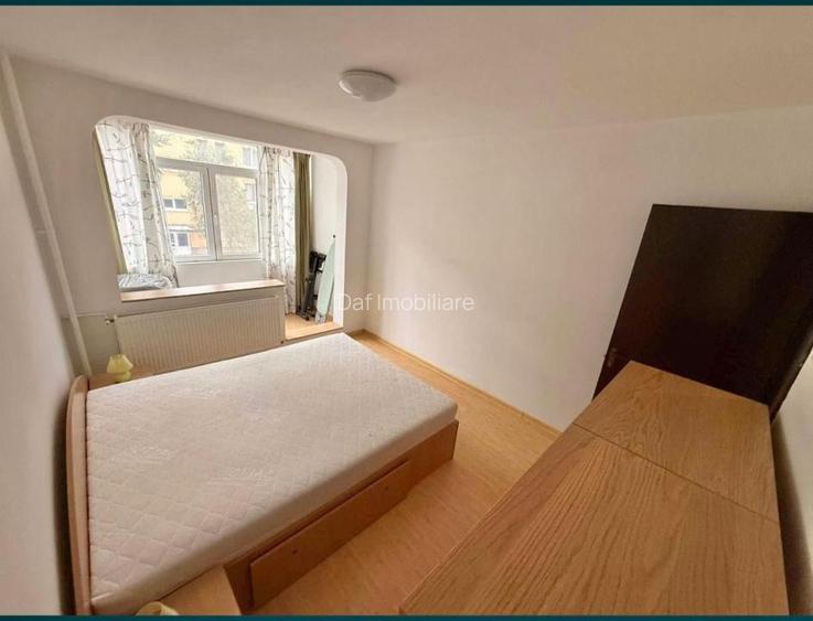 110000 euro - 3camere- etaj 1 din 4 - drumul taberei -blv timisoara - 6