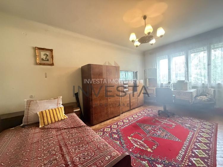 Casa spatioasa de vanzare cu front 27 ml in zona Andrei Muresanu - 14
