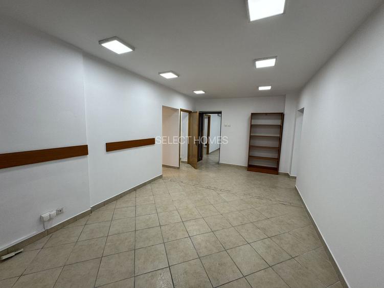 Spatiu de birouri de vanzare in zona *Natiunile Unite* - 17