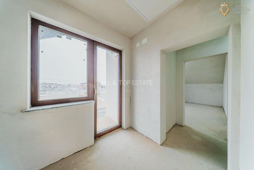 Vilă noua P+M in Sanleani - 24